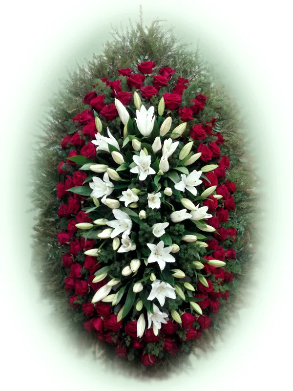 Венок из живых цветов на похороны №15